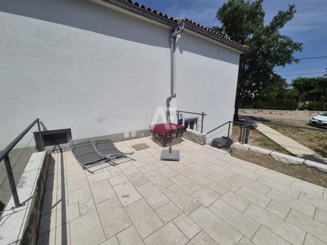 Vrbnik, okolica, dvojna kuća sa pogledom na more! ID 623