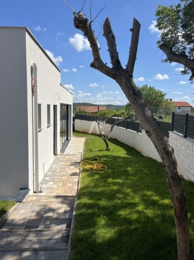 Luksuzna vila s bazenom na mirnoj lokaciji u okolici Rovinja - ID 240