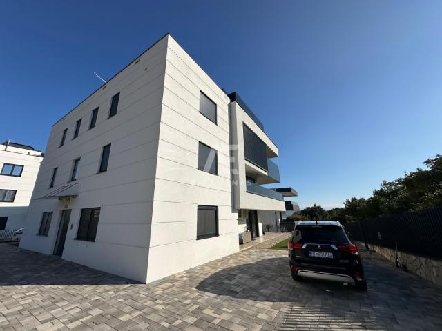 Grad Krk, dvoetažni luksuzan stan sa pogledom na more!! ID 283 
