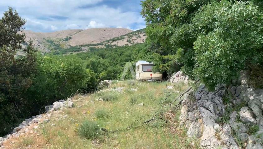 Stara Baška, građevinsko zemljište prvi red do mora! ID 517 