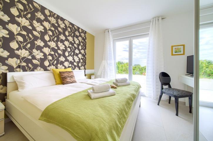Beautiful apartment on Krk with a pool and terrace ID 569