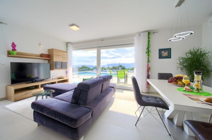 Beautiful apartment on Krk with a pool and terrace ID 569