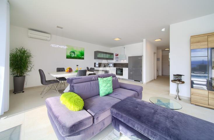 Beautiful apartment on Krk with a pool and terrace ID 569