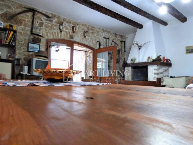Poreč - okolica, autentična istarska kamena kuća sa pogledom na more