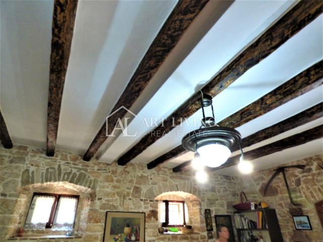 Poreč - okolica, autentična istarska kamena kuća sa pogledom na more