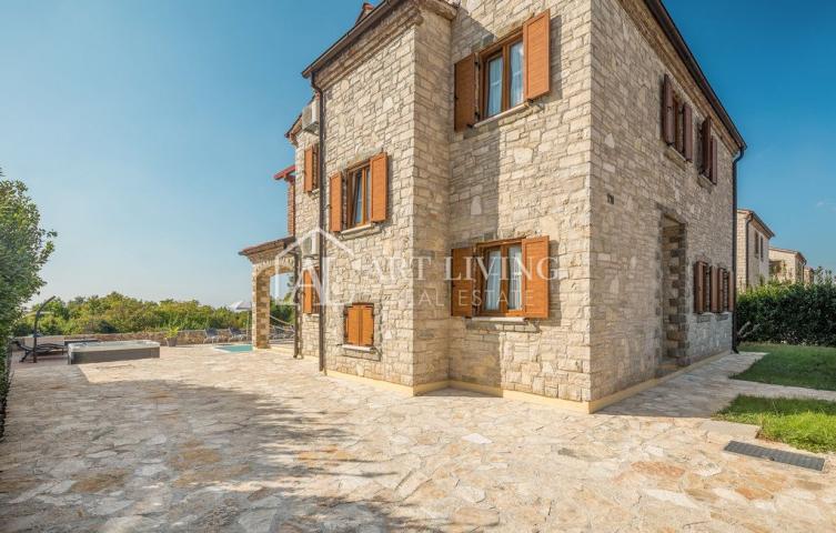 Vodnjan-okolica, Kamena Vila s bazenom u srcu Istre