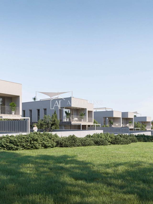 ISTRIEN, NOVIGRAD - UMGEBUNG - Luxuriöses Apartment mit drei Schlafzimmern in TOP-Lage, nur 300 m vo