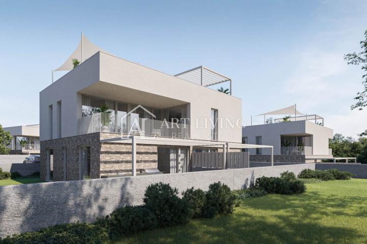 ISTRIEN, NOVIGRAD - UMGEBUNG - Luxuriöses Apartment mit drei Schlafzimmern in TOP-Lage, nur 300 m vo