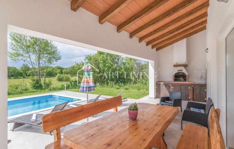 Istrien, Labin, Umgebung - ein attraktives Haus mit Swimmingpool in ruhiger Lage inmitten der Natur