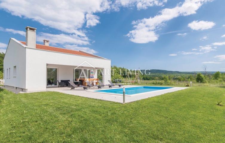 Istrien, Labin, Umgebung - ein attraktives Haus mit Swimmingpool in ruhiger Lage inmitten der Natur