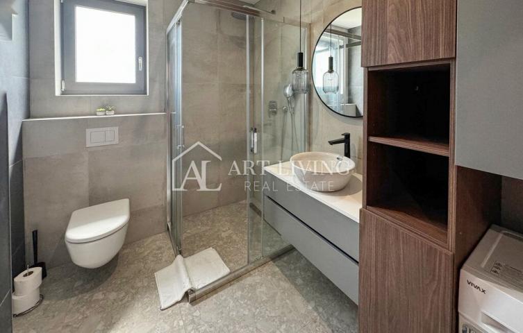 Poreč, Umgebung – Luxuriöses Apartment mit Meerblick und Whirlpool auf der Terrasse