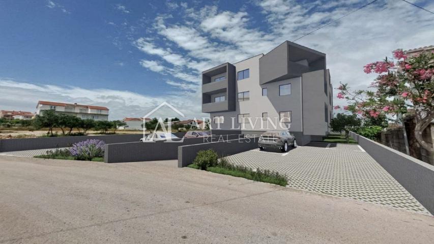 Vodice - šarmantan stan u prizemlju, 500 m od mora i centra grada