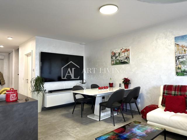 UMAG - MODERNA DVOJNA KUĆA S BAZENOM POVRŠINE 123 m² + OKUĆNICA od 104 m²
