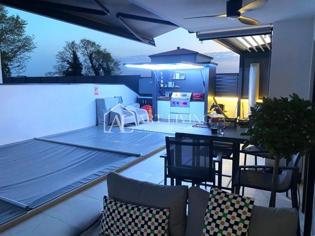 UMAG - MODERNA DVOJNA KUĆA S BAZENOM POVRŠINE 123 m² + OKUĆNICA od 104 m²