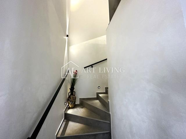 UMAG - MODERNA DVOJNA KUĆA S BAZENOM POVRŠINE 123 m² + OKUĆNICA od 104 m²