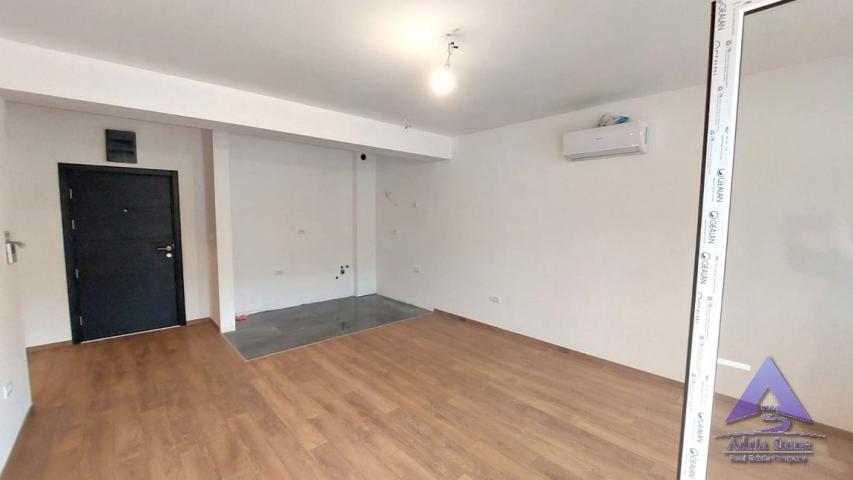 Prodaja, Stan, 45m2 , Budva