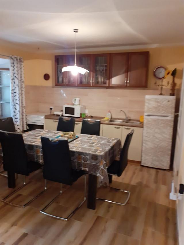 Prodaja, Kuća, 136m2 , PERAST