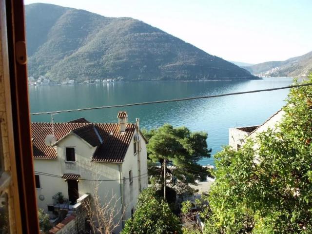 Prodaja, Kuća, 136m2 , PERAST