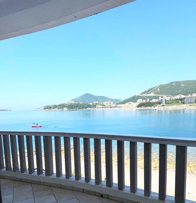 Izdavanje, Stan, 85m2 , Rafailovići