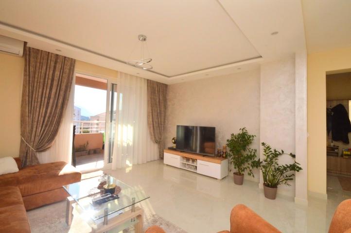 Prodaja, Stan, 84m2 , Tivat