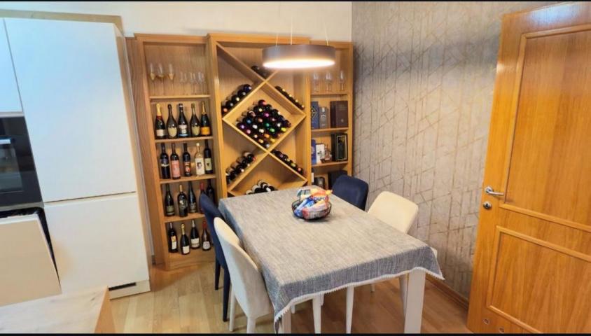 Prodaja, Stan, 86m2 , BECICI