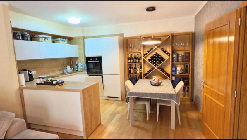 Prodaja, Stan, 86m2 , BECICI