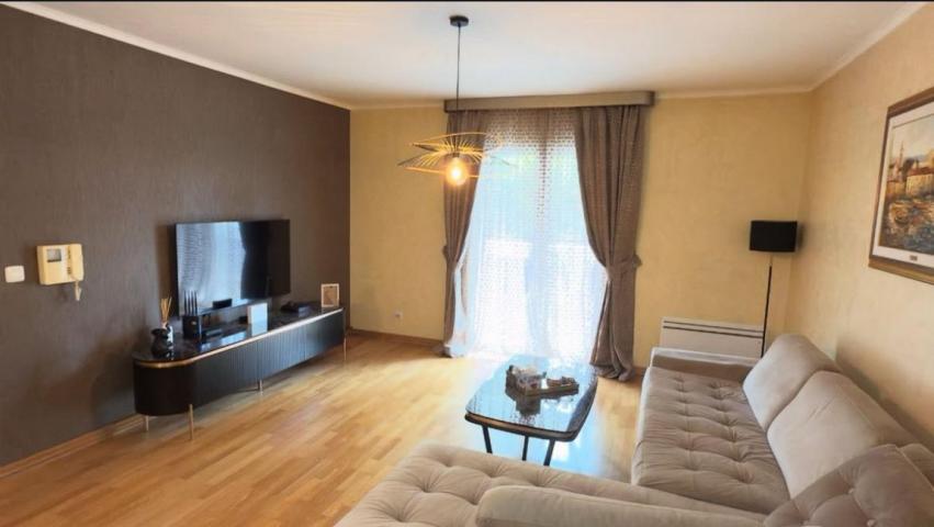 Prodaja, Stan, 86m2 , BECICI