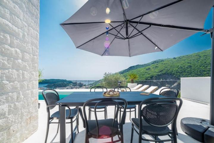 Prodaja, Kuća, 150m2 , BECICI