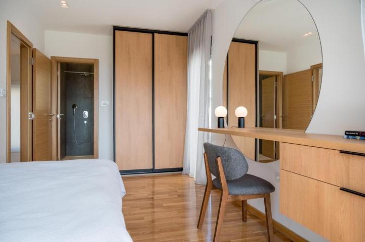 Prodaja, Kuća, 150m2 , BECICI
