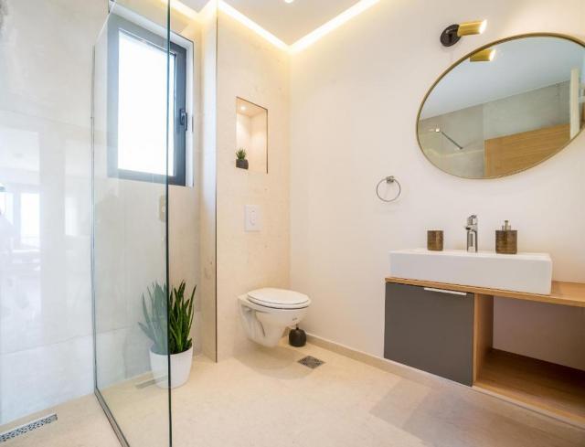 Prodaja, Kuća, 150m2 , BECICI