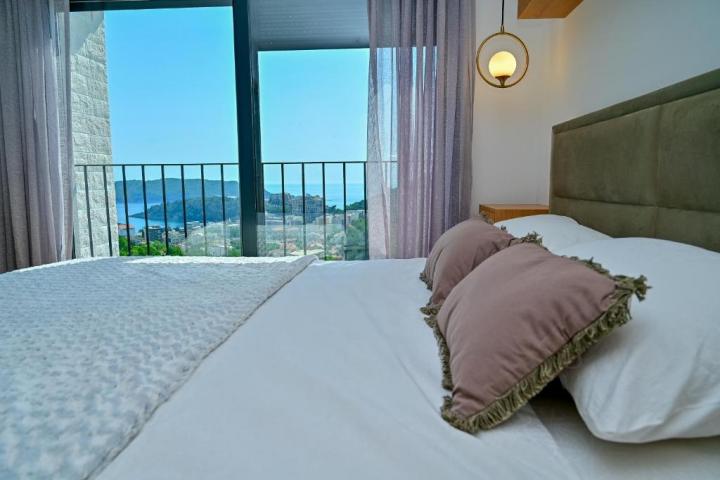 Prodaja, Kuća, 150m2 , BECICI