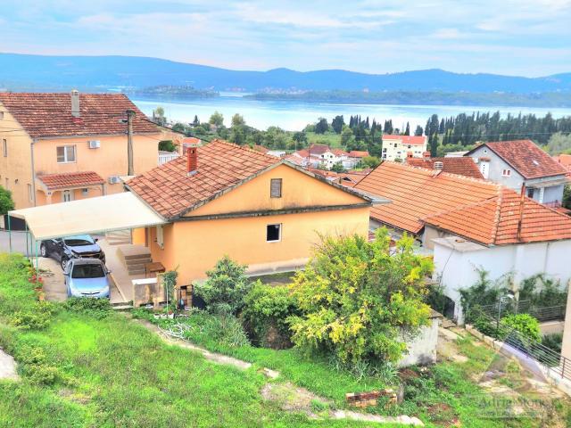 Prodaja, Kuća, 168m2 , Marići