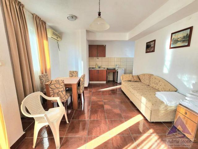 Prodaja, Hotel, 993m2 , BECICI