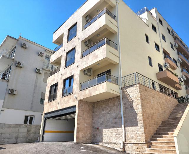 Izdavanje, Stan, 43m2 , Podkošljun