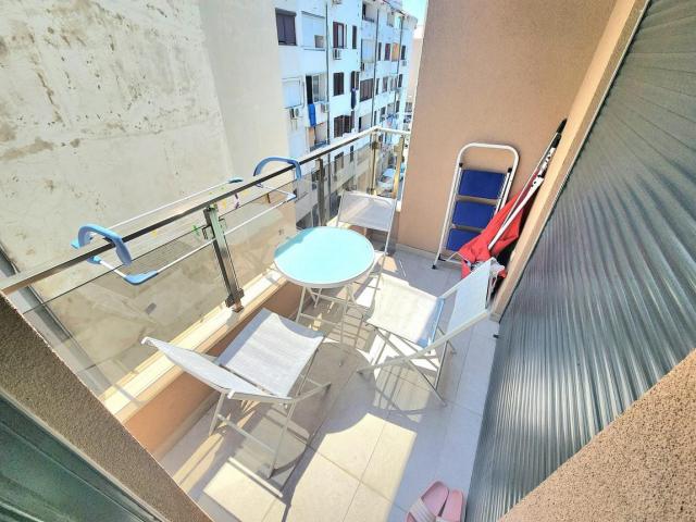 Izdavanje, Stan, 43m2 , Podkošljun
