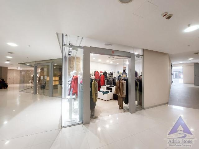 Prodaja, Poslovni prostor, 44m2 , Budva