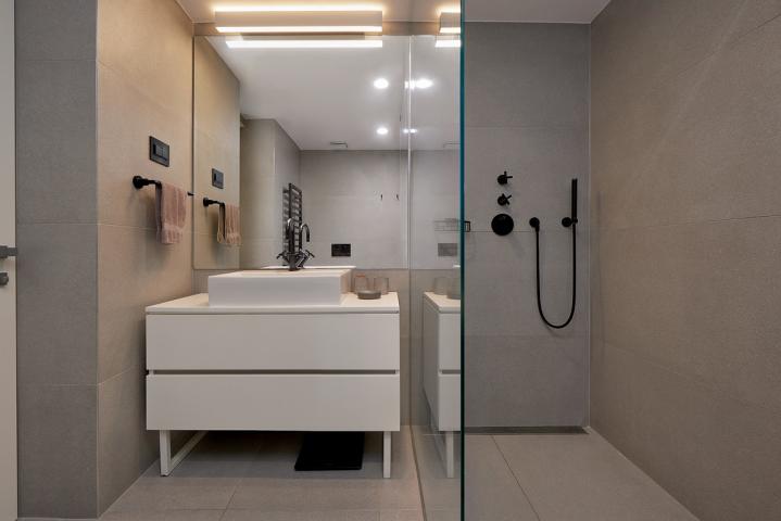 Prodaja, Stan, 100m2 , Budva