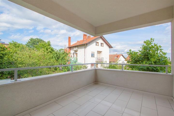 Zagreb, Laščina - dvoetažni stan za najam, 240 m2