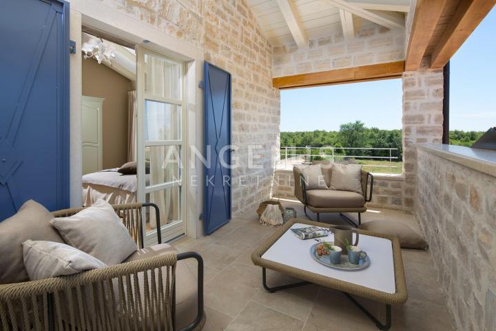 Kroatiren, Istria - Luxusvilla mit Pool und Sportplätzen, 372 m2