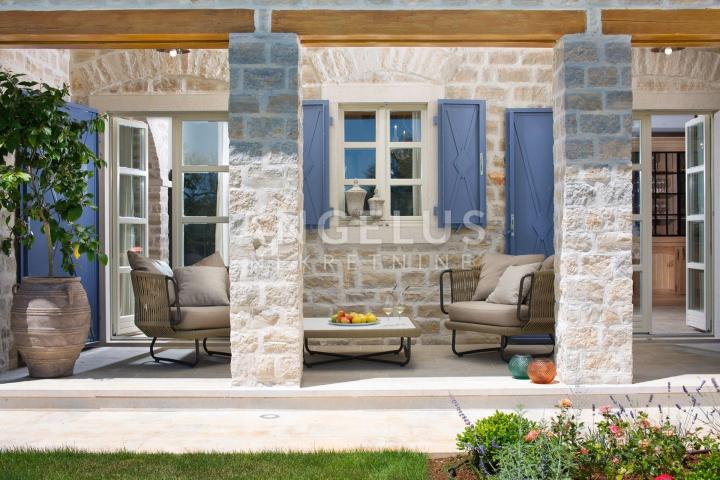 Kroatiren, Istria - Luxusvilla mit Pool und Sportplätzen, 372 m2
