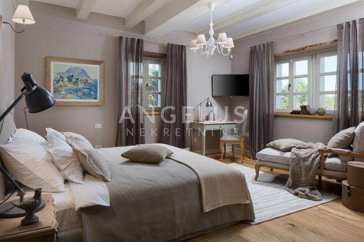 Kroatiren, Istria - Luxusvilla mit Pool und Sportplätzen, 372 m2