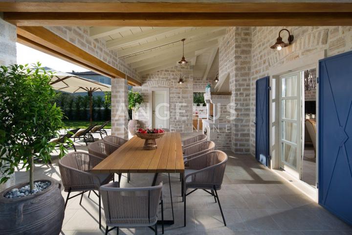 Kroatiren, Istria - Luxusvilla mit Pool und Sportplätzen, 372 m2