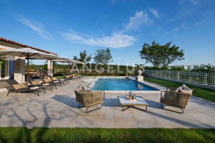 Kroatiren, Istria - Luxusvilla mit Pool und Sportplätzen, 372 m2
