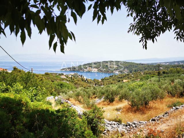 Croatia, Solta - building plot with open sea view, 2085 m2