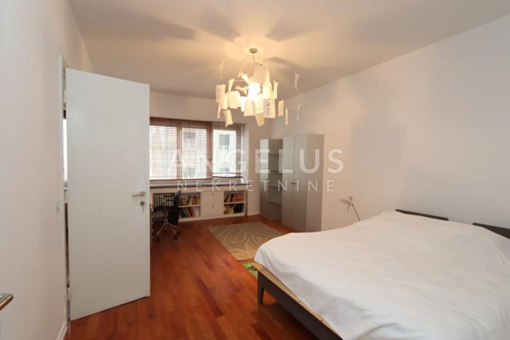 Zagreb - Martićeva  180 m2 sa 2 park. mjesta tramvaj zona