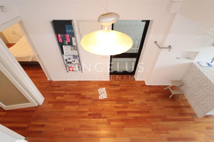 Zagreb - Martićeva  180 m2 sa 2 park. mjesta tramvaj zona
