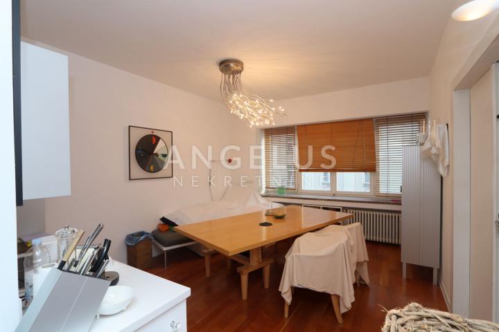 Zagreb - Martićeva  180 m2 sa 2 park. mjesta tramvaj zona