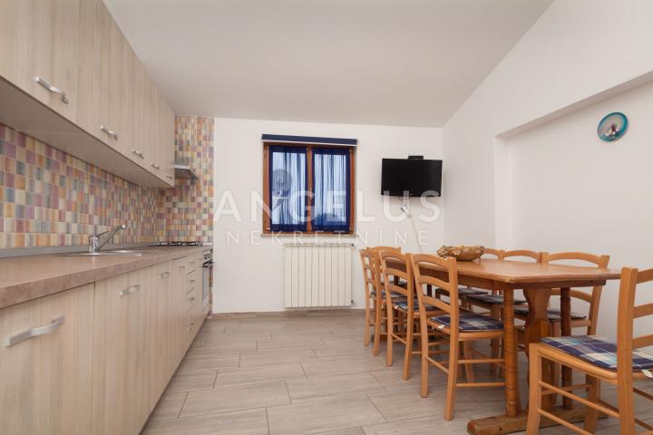 Istra, Banjole - kuća za odmor 500m2 s bazenom