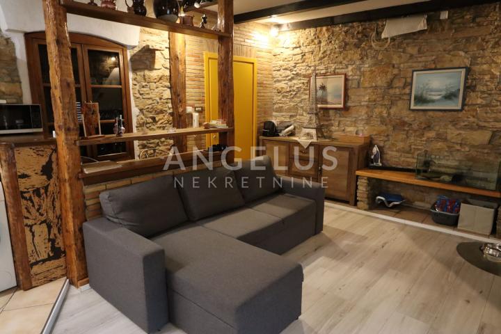 Istra, Pazin - dvojna kuća sa predivnim pogledom, 208m2, Prodaja!