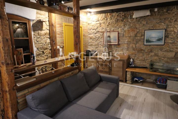 Istra, Pazin - dvojna kuća sa predivnim pogledom, 208m2, Prodaja!